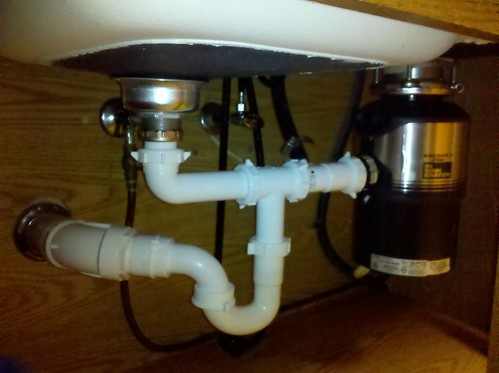 fancy new t-drain for the kitchen sink
