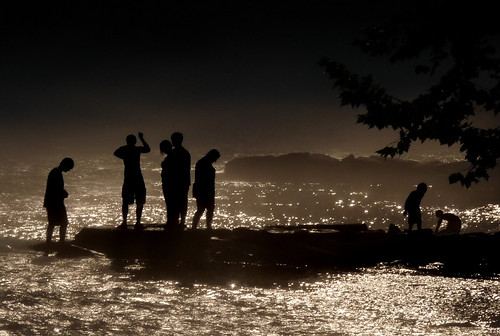 A family silhouette - Nantahala River