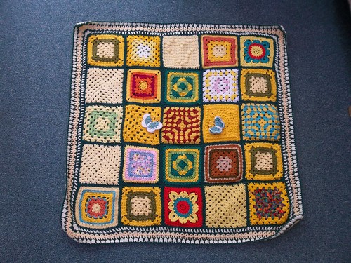 Thanks to everyone that contributed Squares for this Blanket. Thank you too jean nock for assembling it for me! 'Please add note' if you see your Square!