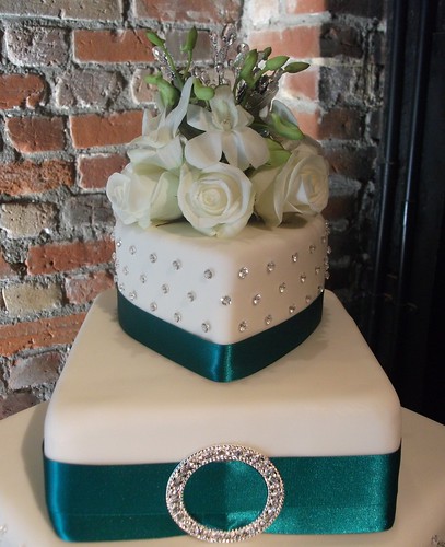 teal wedding cake