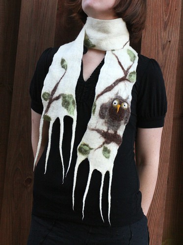 Owl Scarf with Leaves
