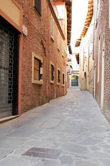alley in chieri