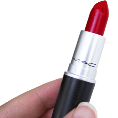fashionarchitect.net MAC Russian Red lipstick
