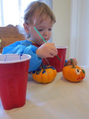 painting pumpkins