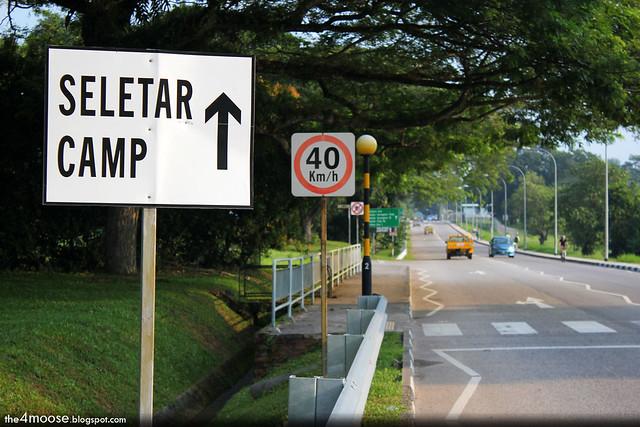 Seletar - Road to Camp