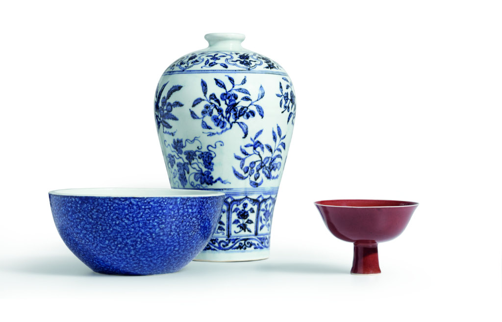 Ming Blue and White Moonflask (2).jpg