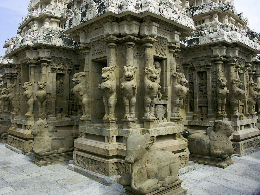 Храм Кайласанатха, VIIв, старейший храм в Канчи. Канчипурам, Тамил Наду, Индия © Kartzon Dream - авторские путешествия, авторские туры в Индию, тревел видео, фототуры