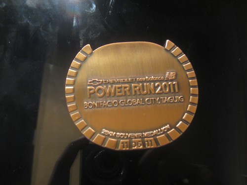 New Balance Power Run Medallion