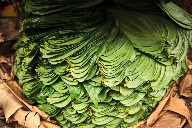 Kandy_Market_Betel Leaves-3998