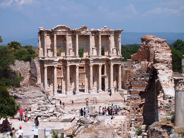 塞爾瑟斯圖書館Library of Celsus