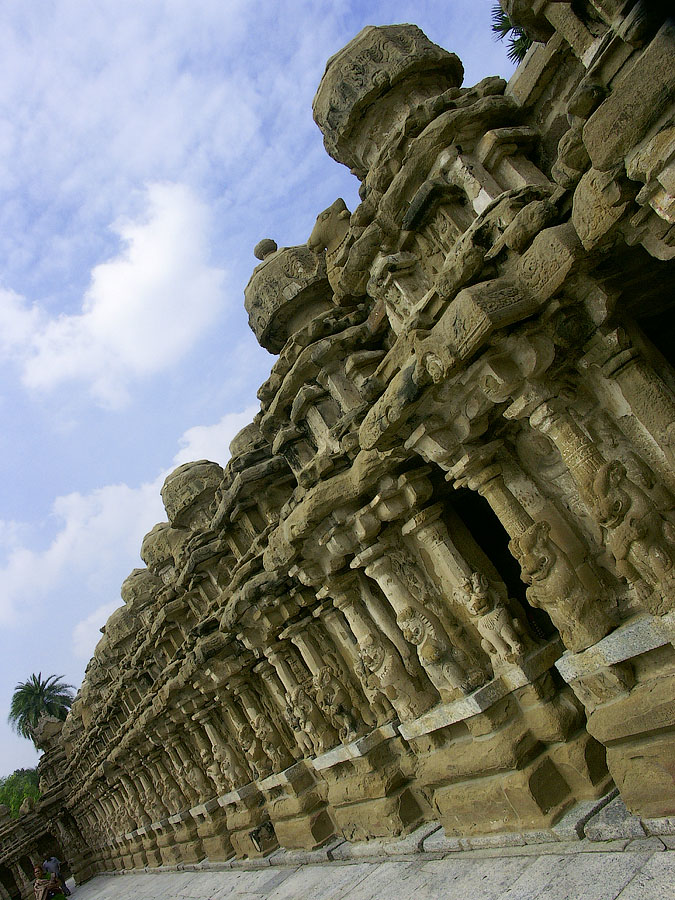 Храм Кайласанатха, VIIв, старейший храм в Канчи. Канчипурам, Тамил Наду, Индия © Kartzon Dream - авторские путешествия, авторские туры в Индию, тревел видео, фототуры