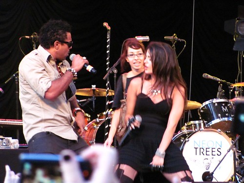 Shaggy and Bebe Rexha of The Black Cards on stage at Rumsey Playfield Central Park New York with Panic at the Disco and Neon Trees © rufus