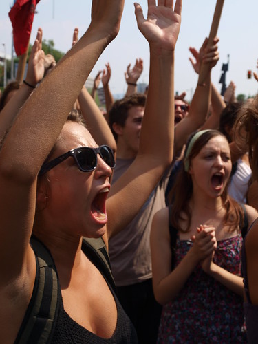 Greek students take to streets in protest against controversial education reform bill