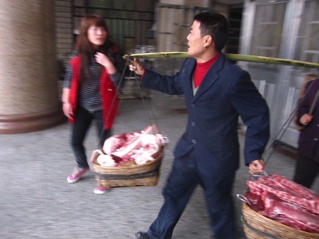 Hauling meat from the train, Chengdu