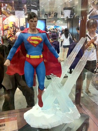 Hot toys Superman STGCC ROCKETRAYGUN kelvin chan