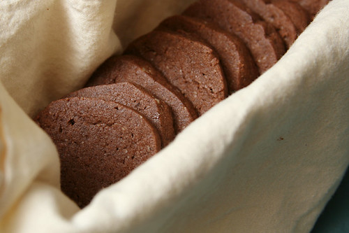 chocolate allspice cookies 3