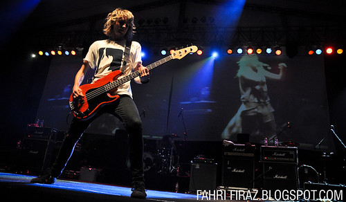 Tonight Alive- Rockvolution 2011