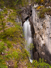 Beauty Creek Waterfall