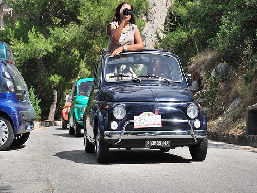 Il raduno delle Fiat 500 d'epoca si svolge in questo weekend a Capri e 