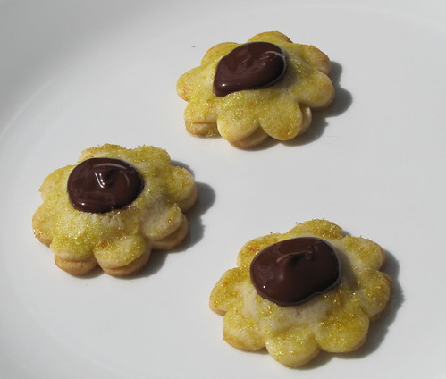 Honeybell Flower Cookies 6