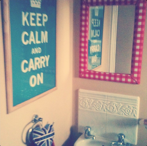 keep calm and carry on the loo