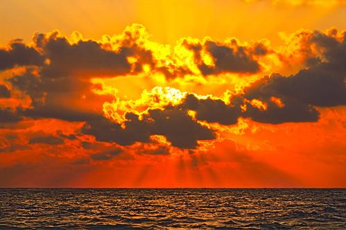 フリー写真素材|自然・風景|雲|夕日・夕焼け・日没|海|