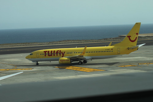 TUIfly Boeing 737-800 @ Tenerife Sur Airport