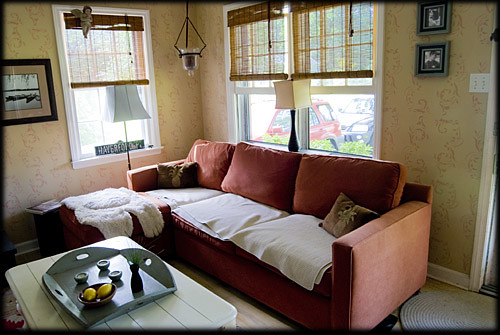 earthquake-living-room