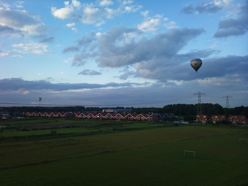 Two balloons by XPeria2Day