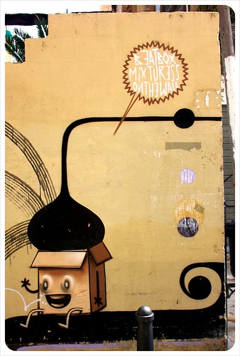 valencia street art corner