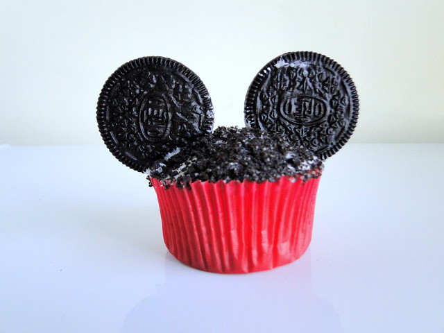 Mickey Mouse birthday cupcake!