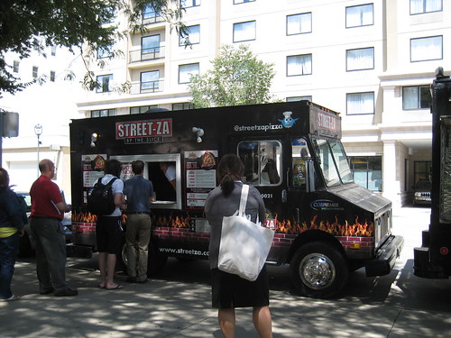 Street-Za food truck Milwaukee