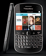 The Bold 9900 includes the classic BlackBerry Qwerty keyboard.