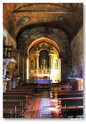 Interior da Igreja do Ermelo by VRfoto