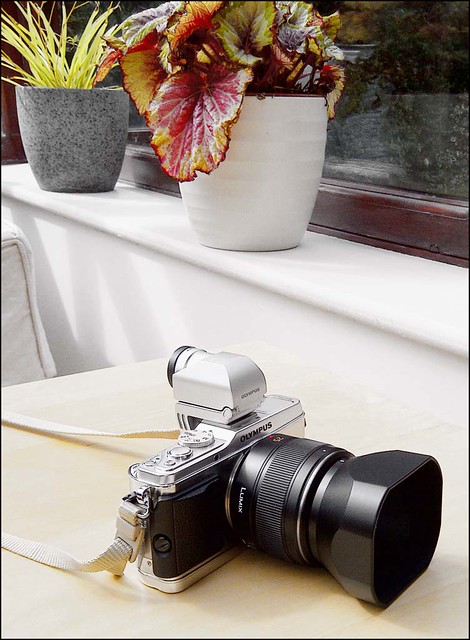 Panasonic Leica m4/3 25mm f/1.4 Olympus E-P3