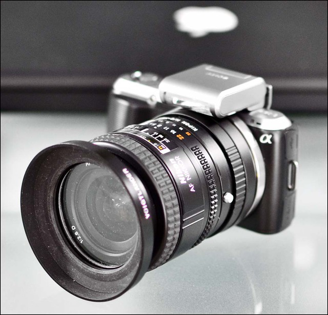 SONY NEX-C3 NIKON 24mm f/2.8