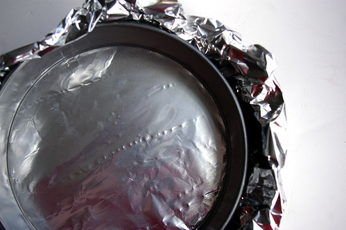 Aluminum foil-wrapped pan