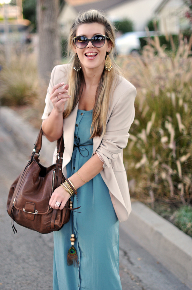 maxi dress with blazer  for fall and brown accessories+kooba bag