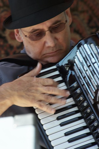 Guy Klucevsek and his accordion at Cotati - 6109736102_828ca0007d
