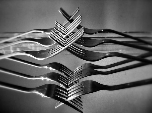 77/365- Cutlery by elineart