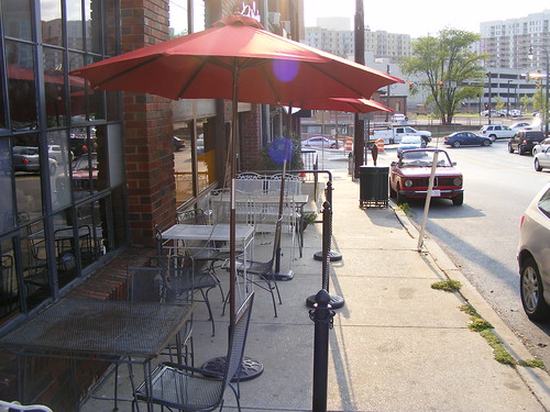 Sidewalk Seating, Jackie's Restaurant (Head On)