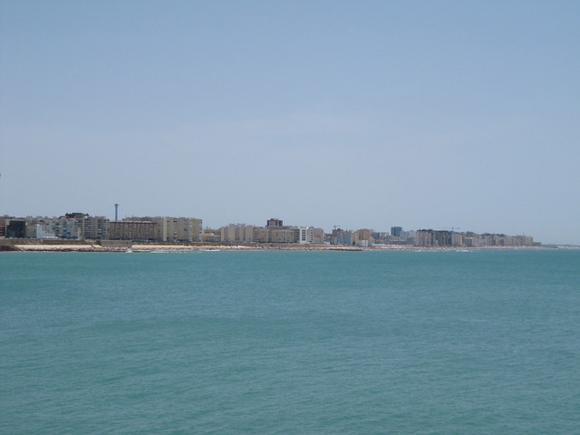 4 Cádiz Beach Shoreline