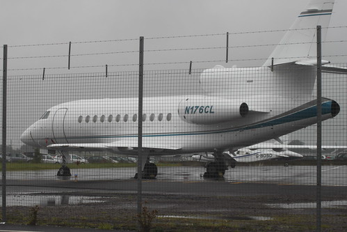 Dassault Falcon 900EX N176CL @ Bristol Airport