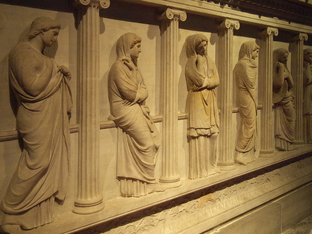 哀傷女子石棺Sarcophagus of Mourning Women