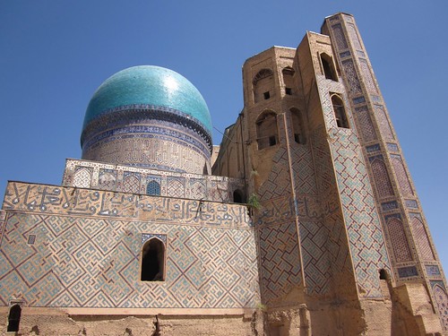 The backside of Bibi-Khanym mosque