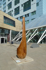 Oak Sense Sculpture (Marcus Levine), Bradford University by Tim Green aka atoach
