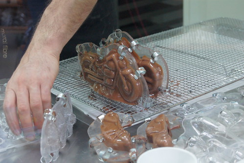 L'atelier de Monsieur Truffe - making chocolate moulds