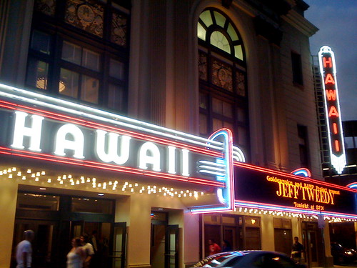 Hawaii Theatre marquee