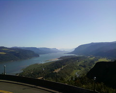 Looking east into the Columbia Gorge,
in cellphonorama