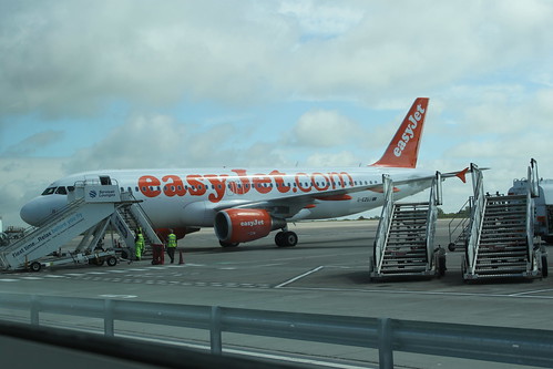 easyJet A320 @ Bristol Airport